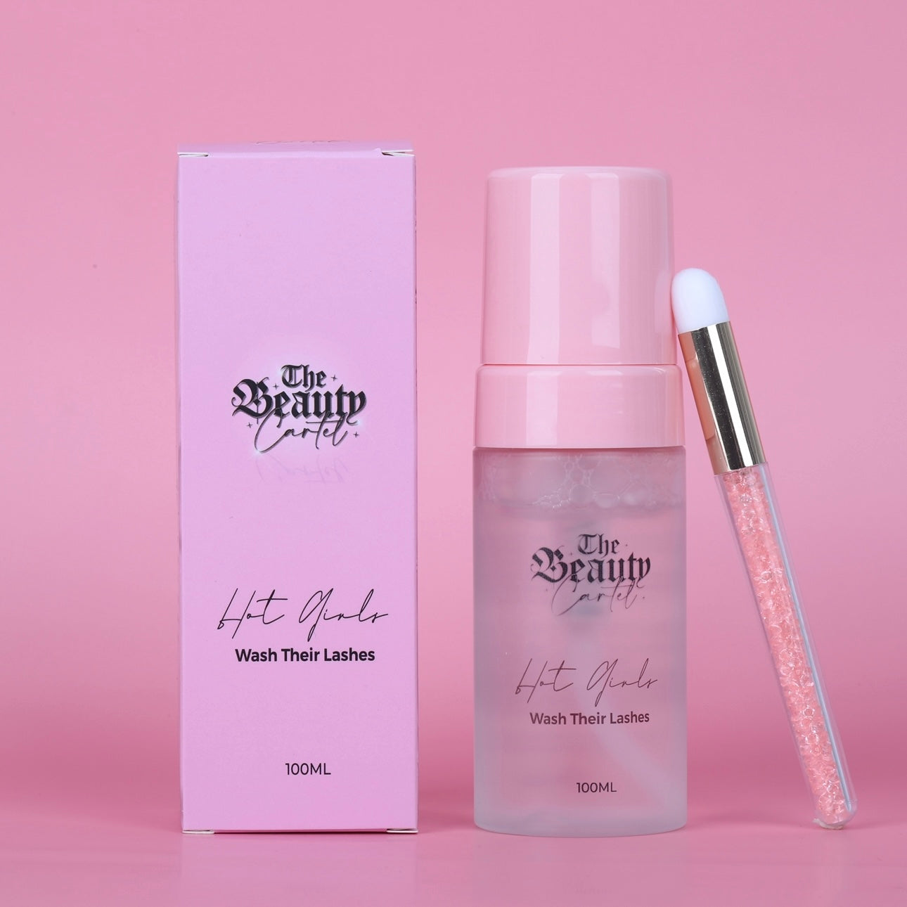 Hot Girls Wash Their Lashes Cleanser